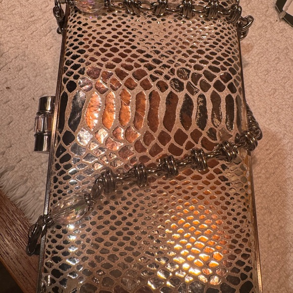 Gorgeous Mary Frances Moviestar Rhinestone embellished beaded silver snakeskin - Picture 7 of 13